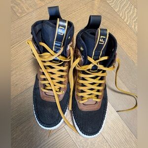 Nike Lunar Force 1 boot